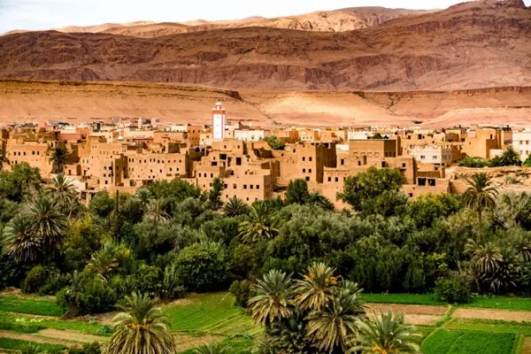 Valle del Todra Tour de 4 días por el desierto desde Fez a Merzouga