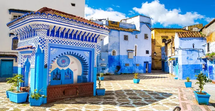 Best 4 days tour in Morocco from Casablanca to Chefchaouen via Fes